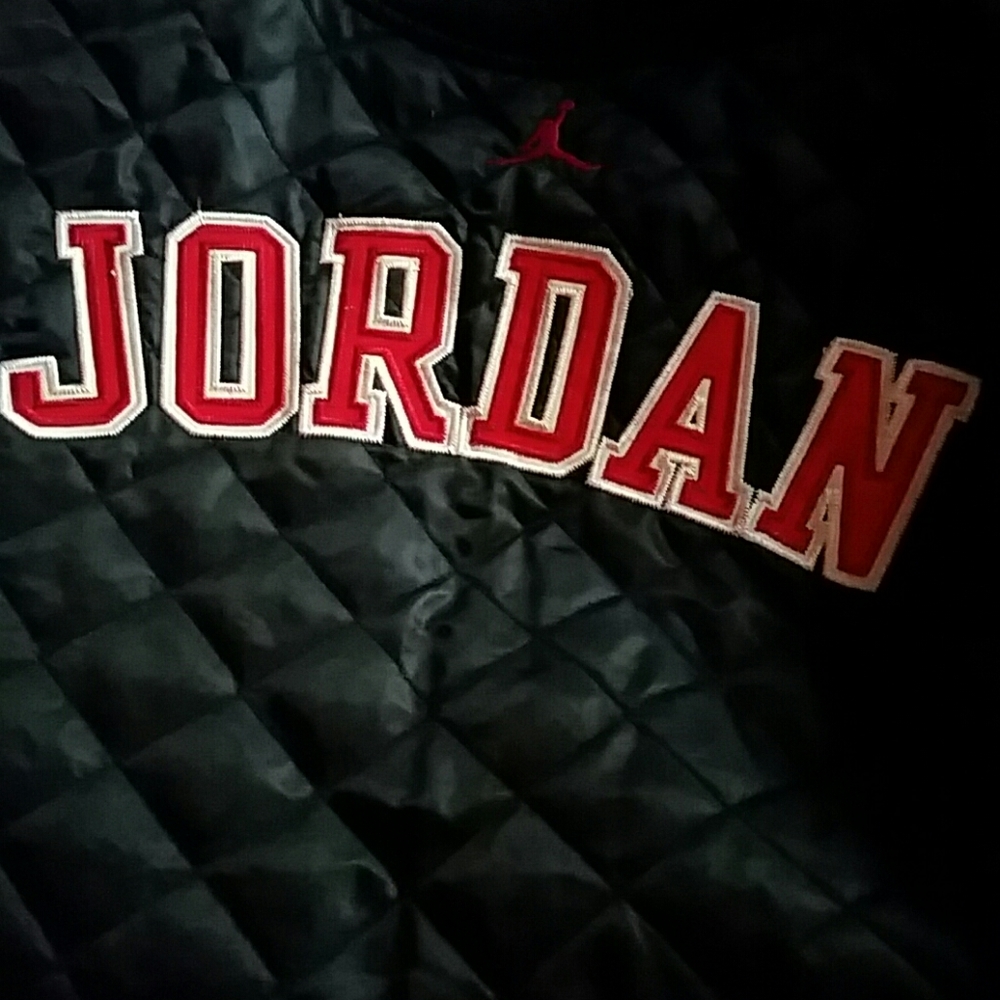 RARE!!! Authentic Reversible Jordan jacket - Picture 5 of 8